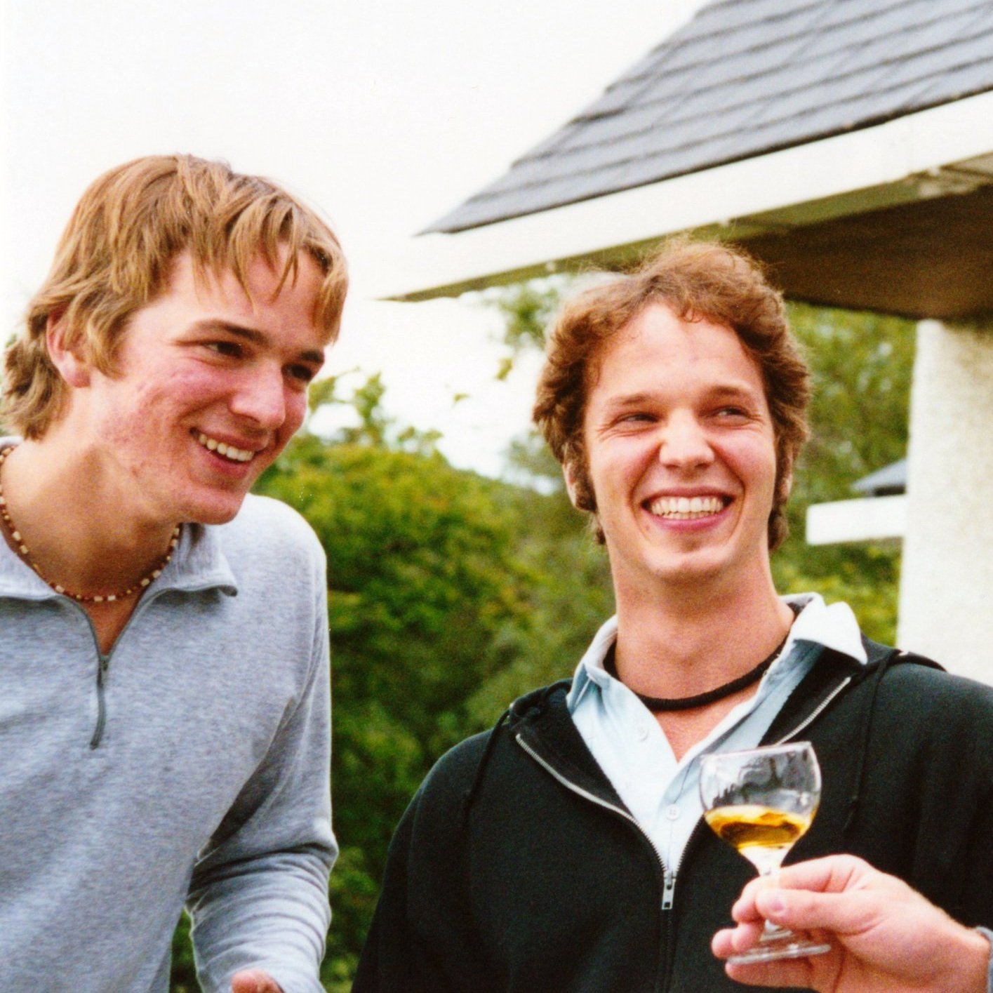 Photo of Tom and Stevie as teenagers