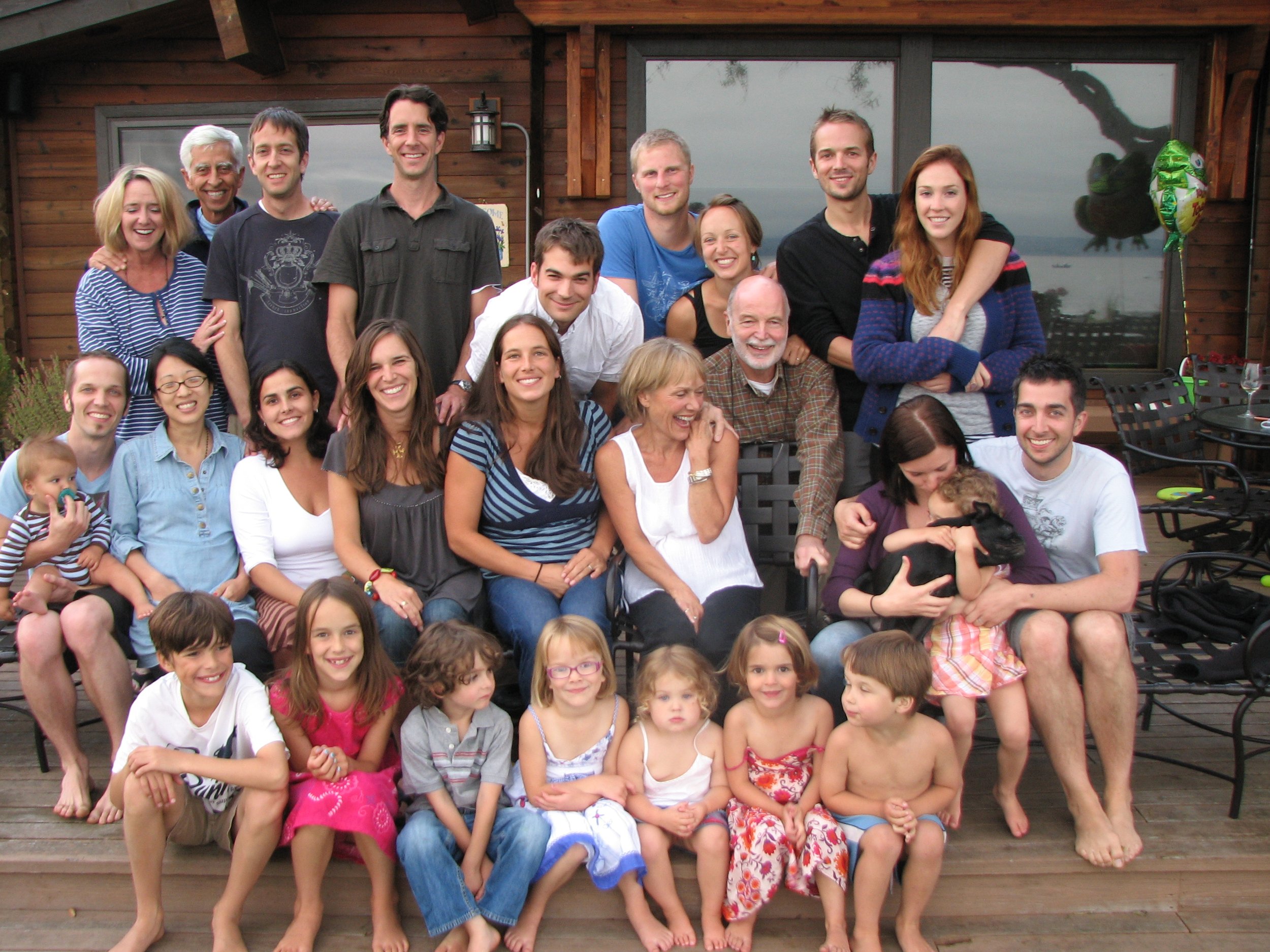 Photo of Stevie and Tom's extended family
